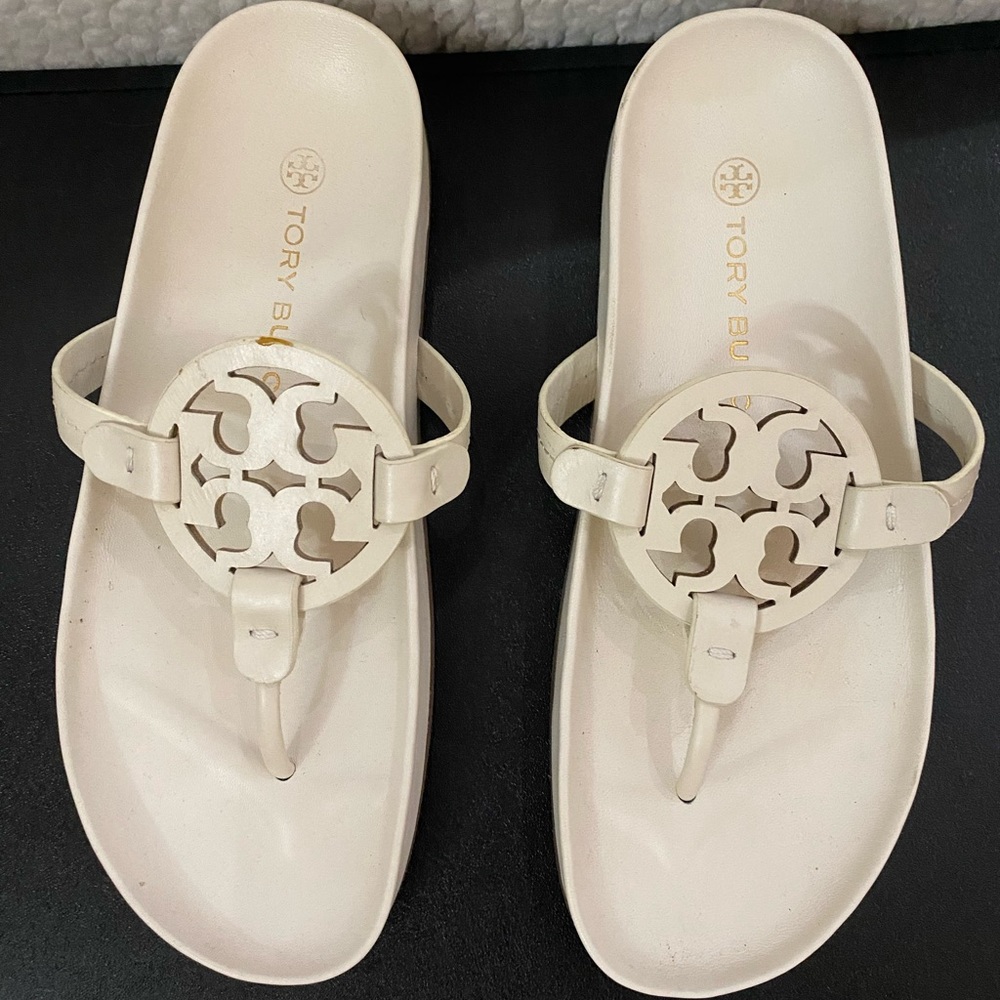 Tory Burch- White Miller Cloud Sandal- Size 8